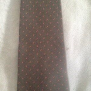 - Mens Vintage Silk Tie. Grey & Pink dots.